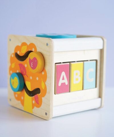 letoyvan-petit-activity-cube-2